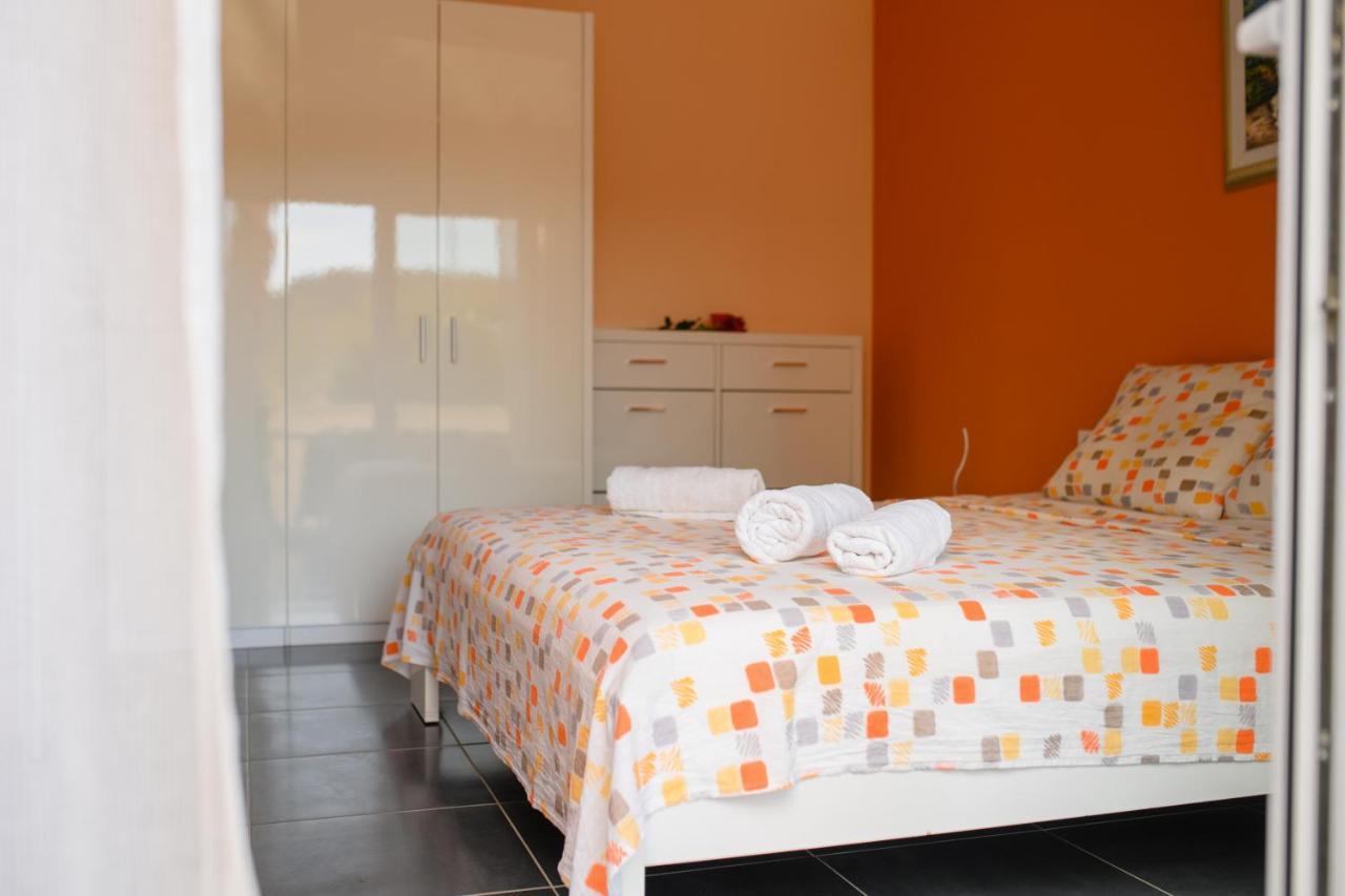 Ferienwohnung Ferienhaus Ivanka Trogir Exterior foto